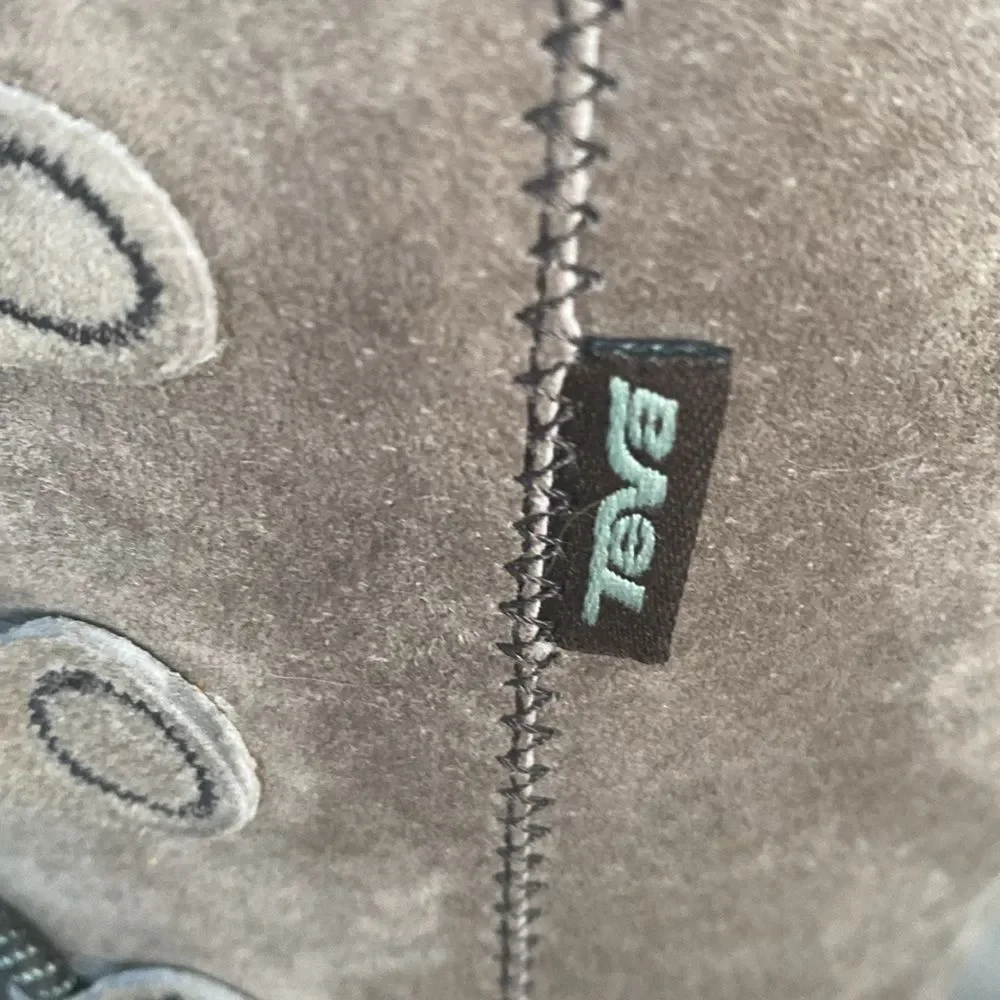 Teva Tan & Mint Green Suede Boots Lace-Up Tons of Details Insulations Boho sz11